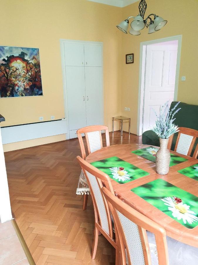 Family Apartment Center Opatija Exteriör bild